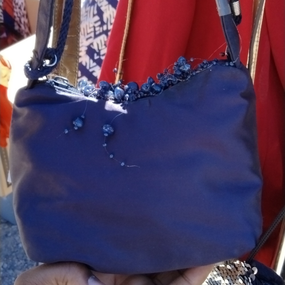 Purse - Picture 2 of 3
